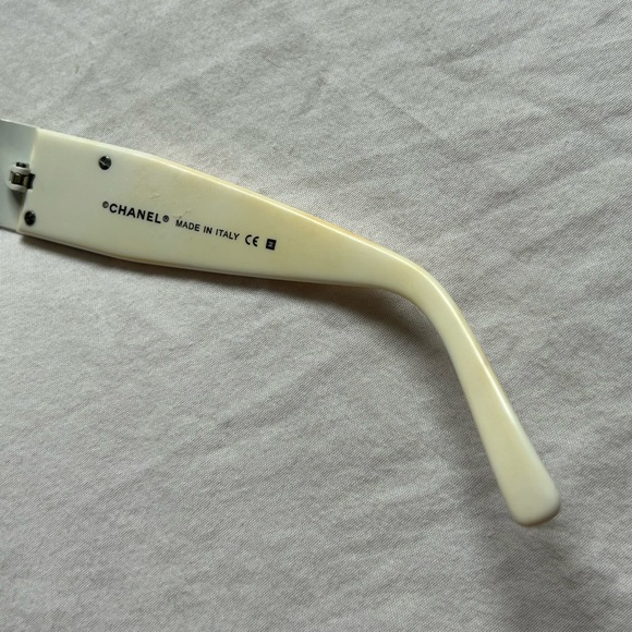 💋Y2K CHANEL RIMLESS SUNGLASSES💋 - Picture 11 of 11